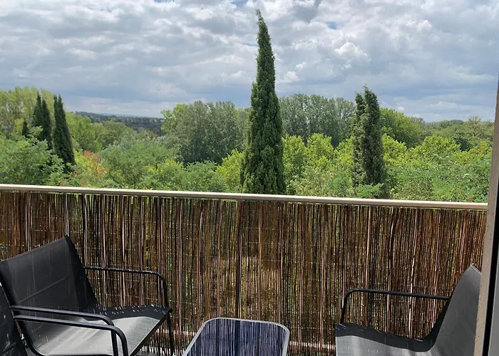 Familial Avec Parking Privatif * قرقشونه